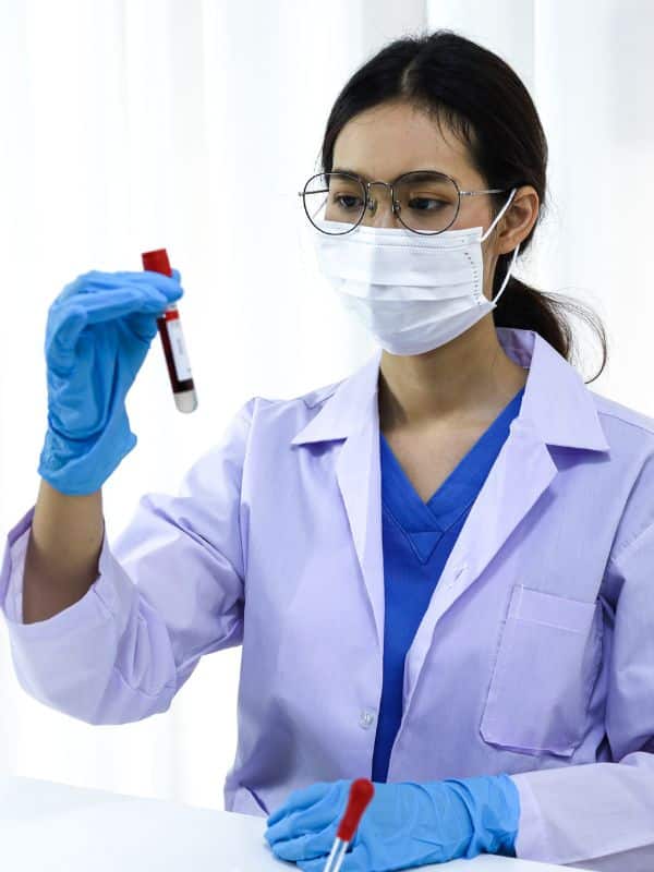 Doctor doing experiments from laboratory